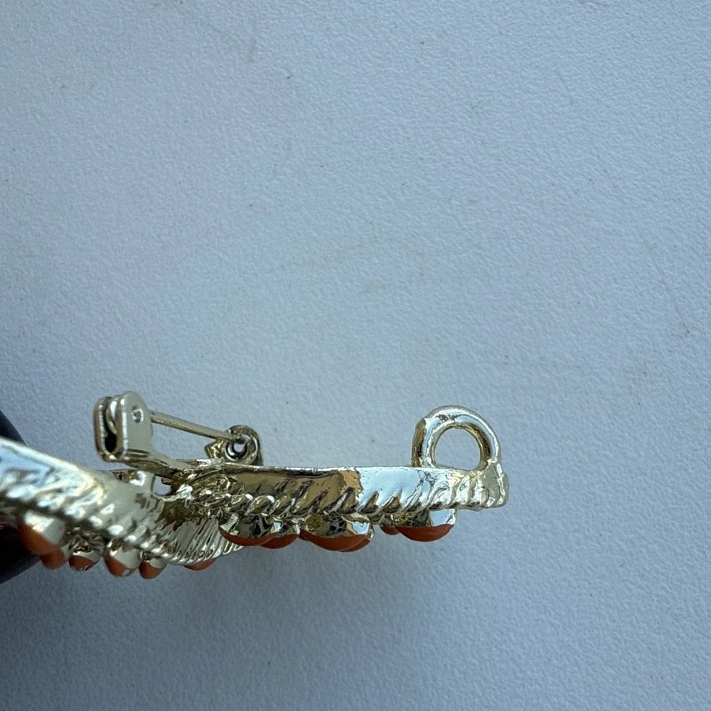 Vintage Gerry's Peace Dove Brooch or Pendant 1.94